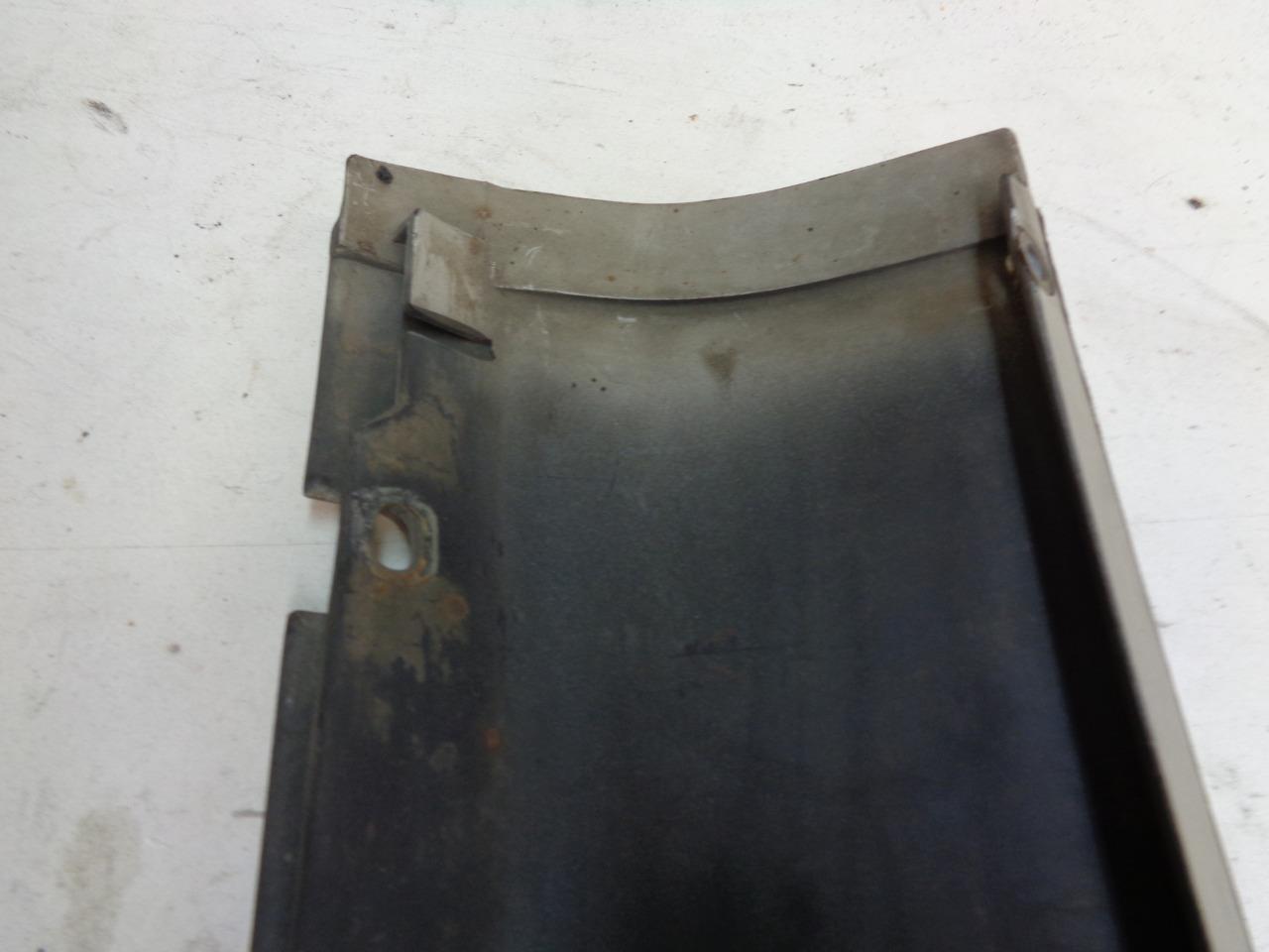 Porsche 928 1988 Rocker Panel 928 559 086 02 PASSENGER GOLD USED GENUINE R23