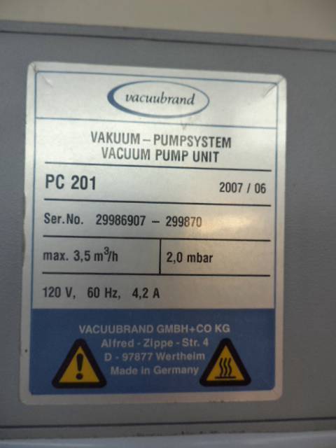VACUUBRAND VACUUM PUMP UNIT PC201 DRY CHEMISTRY R33