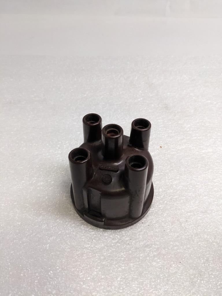 BOSCH ZVS75Z6 DISTRIBUTOR CAP FOR VOLKSWAGON PORSCHE BENZ USED R24T4