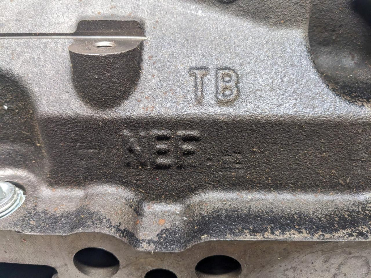 CUMMINS 2831041 Case Cummins Cylinder Head FOR 450/430/440 CASE Dozer NEW R18