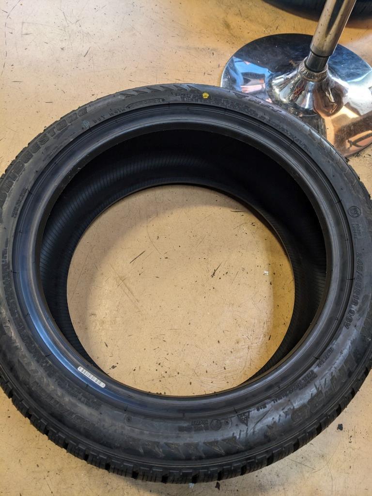 BRIDGESTONE BLIZZAK LM-25 (*) BMW RSC P 245 45 18 96V SL TIRE 040248 CQ2