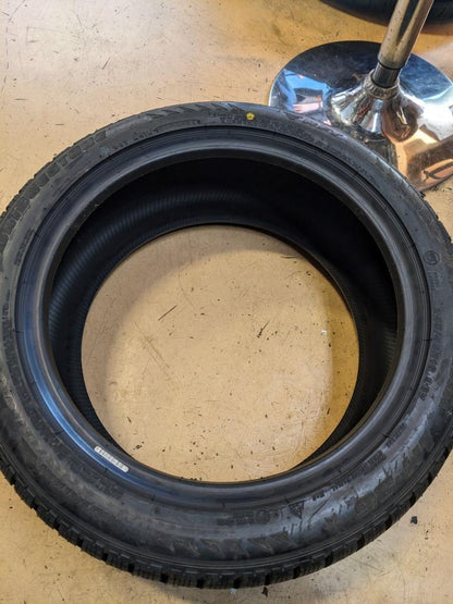 BRIDGESTONE BLIZZAK LM-25 (*) BMW RSC P 245 45 18 96V SL TIRE 040248 CQ2