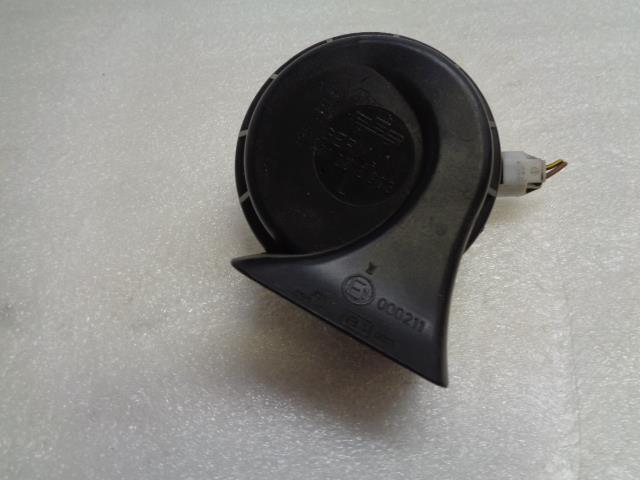 Porsche 911 (996) Boxster (986) Low Pitch Horn OEM FER 012212903 USED R25T5