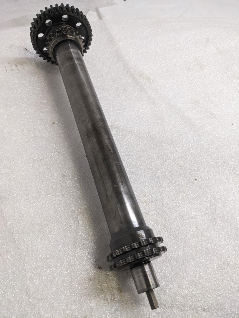 PORSCHE 911 (996) INTERMEDIATE CAMSHAFT 996 105 015 65 USED 996BGL2T2