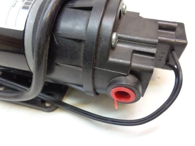 NEW FLOJET QUAD SERIES PUMP MODEL 02135572A R32T1