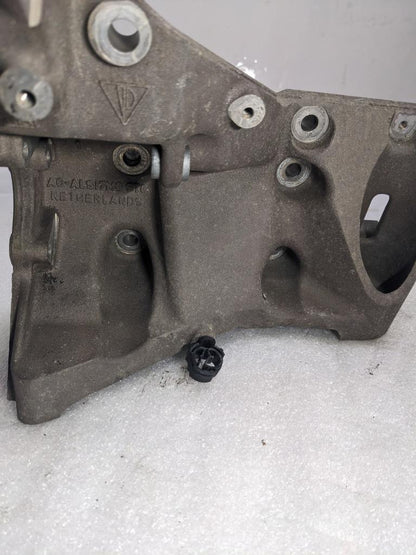 PORSCHE CAYENNE 4.5L LEFT ENGINE MOTOR BRACKET 9481022135R USED 996BGL