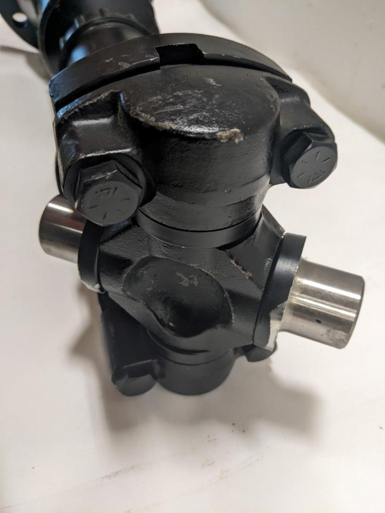 NEW Doosan Forklift Drive Shaft 130716-00129 DOOSAN  BSR1