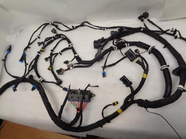 POLARIS 2416636 HARN-CHASSIS FOR 2023 POLARIS RZR T 96X74 USED R 16