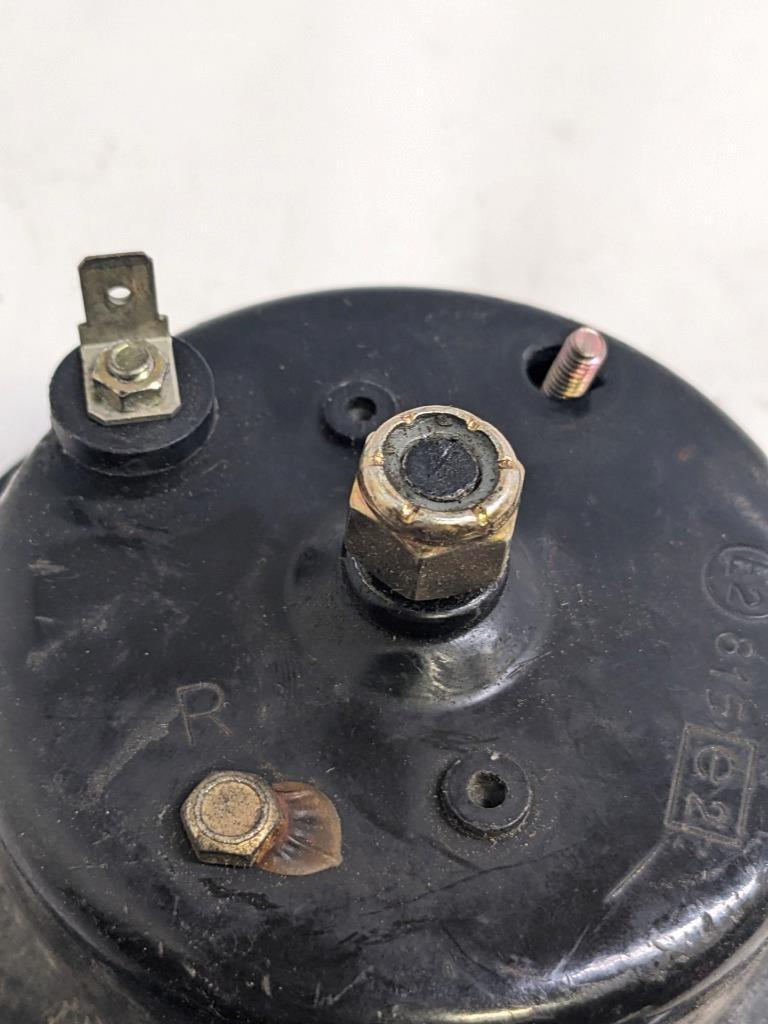 PORSCHE 84-91 944 LOW PITCH TONE ELECTRIC HORN SIREN MIXO TR129 #4 USED R21T2