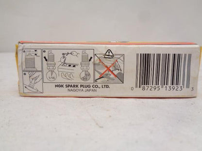 NGK SPARK PLUGS STANDARD SERIES CHRYSLER TC MASERATI PORSCHE 10 PACK 3923 R13