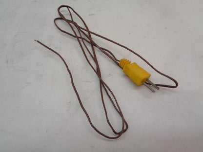 NEW  DIGITAL PROBE THERMOMETER W/ CARRYING CASE R4TB