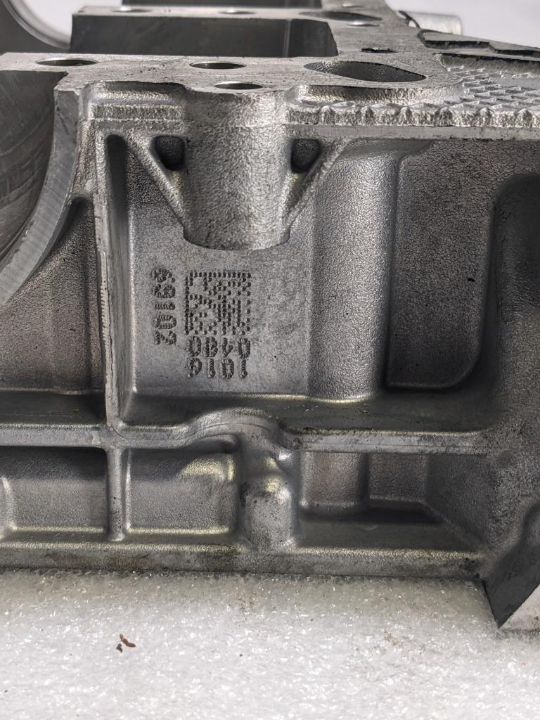 PORSCHE MACAN 2016 3.0 PETROL ENGINE BLOCK 9461011137R USED I2