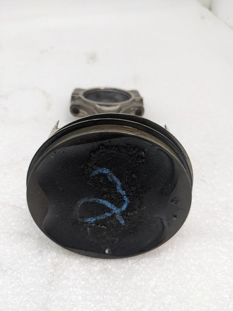 PORSCHE 911/996  CONNECTING PISTON ROD #2 9961031026R USED 996BGL2T2