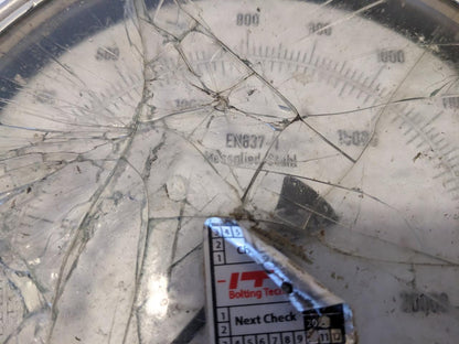ITH PRESSURE GADGE  (EN837-1) BROKEN R22