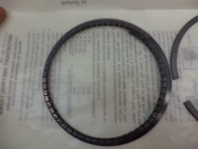 1 NEW PERFECT CIRCLE 210-5114 .000 PISTON RING SET R11TB