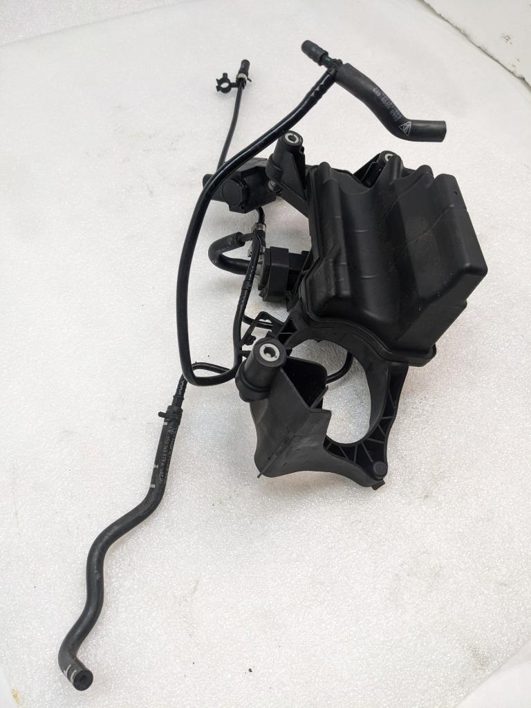 2015-18 PORSCHE PANAMERA VACUUM TANK RESERVOIR 94611013077 USED R22