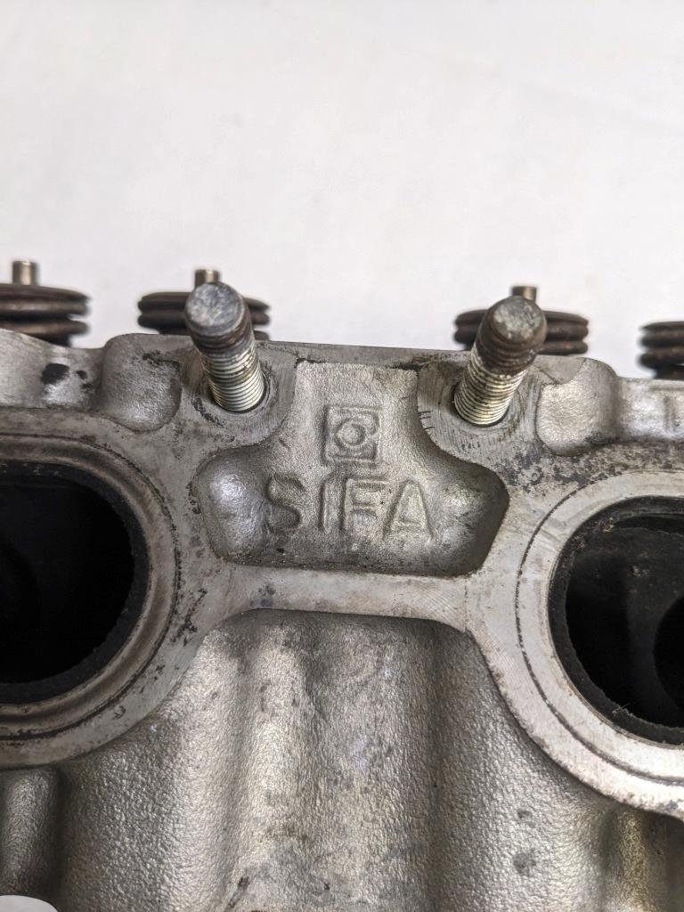 PORSCHE 948104103 RIGHT ENGINE CYLINDER HEAD FOR 03-06 CAYENNE 4.5L USED I2