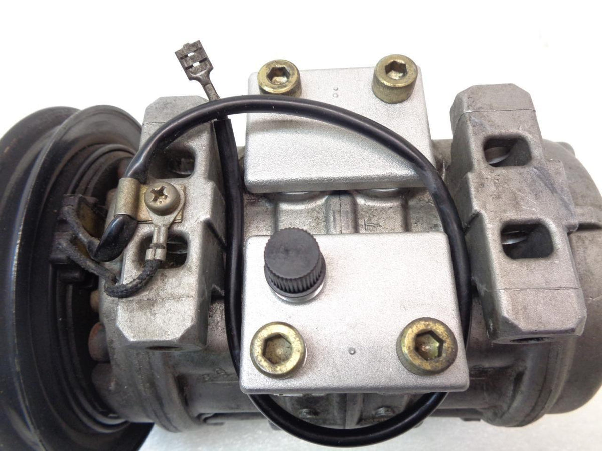 USED NIPPONDENSO 047200-3612 AC COMPRESSOR FOR 1985-89 PORSCHE 911 R3