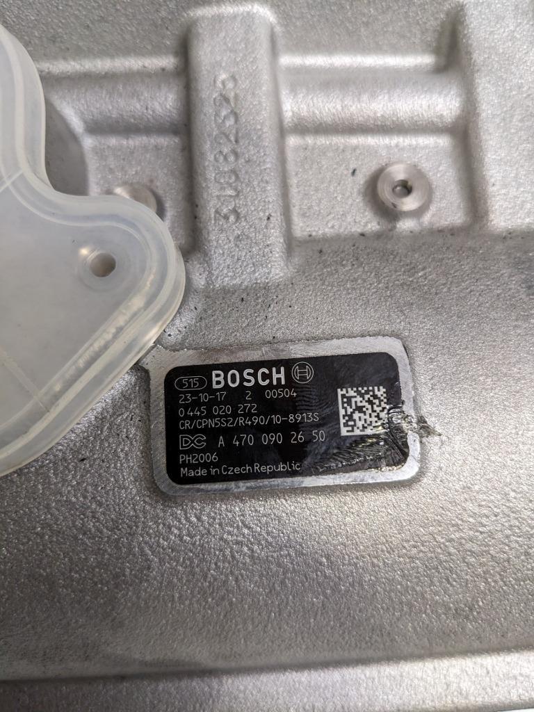 BOSCH HIGH-PRESSURE FUEL PUMP FOR MERCEDES 0 445 020 272 / A 470 090 26 50 R14
