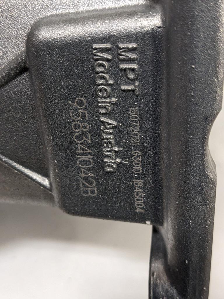 GENUINE PORSCHE 958 351 042 BX 15-18 CAYENNE TRANSFER BOX CASE T3 BSRG4