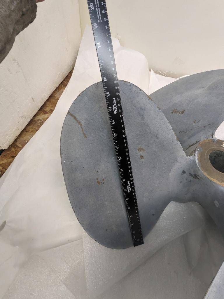 BRASS 28X28X8X16X11 SINGLE 4-WAY BOAT PROPELLER 6768 NEW B2