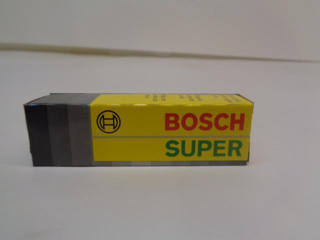 BRAND NEW BOSCH SUPER SPARK PLUG NISSAN 10 PACK 7525 R13T3