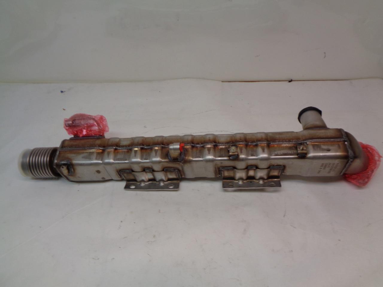 CUMMINS EXHAUST RECIRCULATION COOLER 5581380 NEW R14