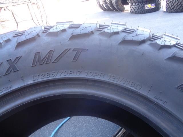 LANDSPIDER WILDTRAXX M/T BSW LT 285 70 17 121/118S LRE 10PLY TIRE EMT008 SU16