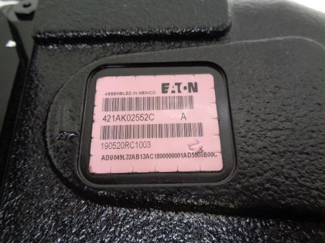 EATON 421AK HYDRAULIC AXIAL PISTON PUMP 421AK02552C NEW J1