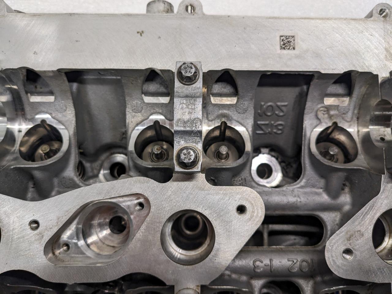 Porsche 9A1104111911 Cylinder Head  FOR Carrera 2013 3.4L 6 Cylinder USED BSR3.1