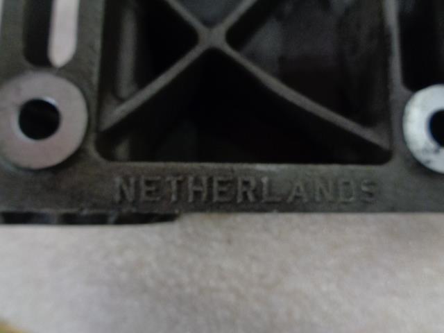 GENUINE USED PORSCHE ENGINE BRACKET 948 115 201 2R 2007-10 CAYENNE 4.8L R31T3