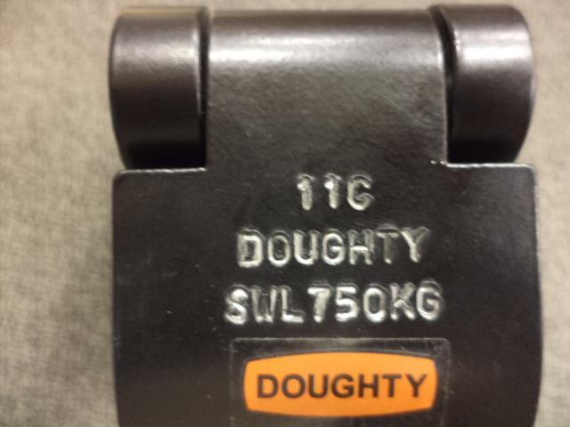 DOUGHTY HEAVY DUTY LIGHTWEIGHT HANGING HOOK CLAMP SWL750KG R17T2