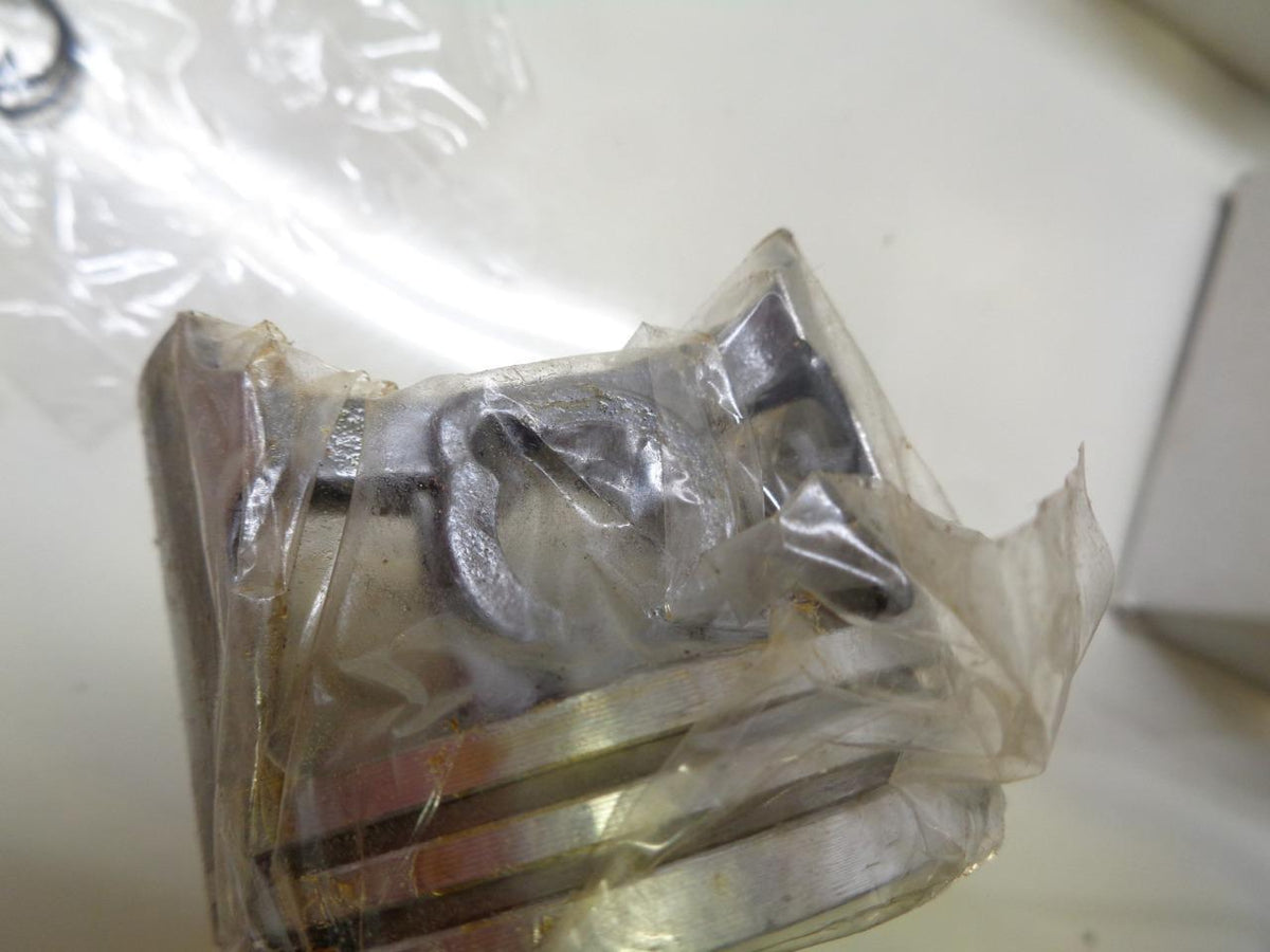 NEW 2 PACK CHAINSAW PISTONS FITS STIHL 066/MS660 R15