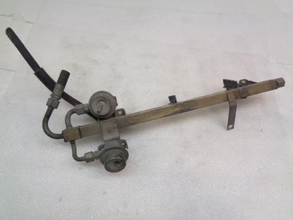 PORSCHE FUEL RAIL AND FUEL REGULATOR FOR 83-85 PORSCHE 944 USED R20