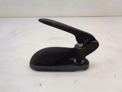 ANTIQUE UNUSED 3/4" HAND PRESS PUNCH HOLE MACHINE INDUSTRIAL CAST IRON SR
