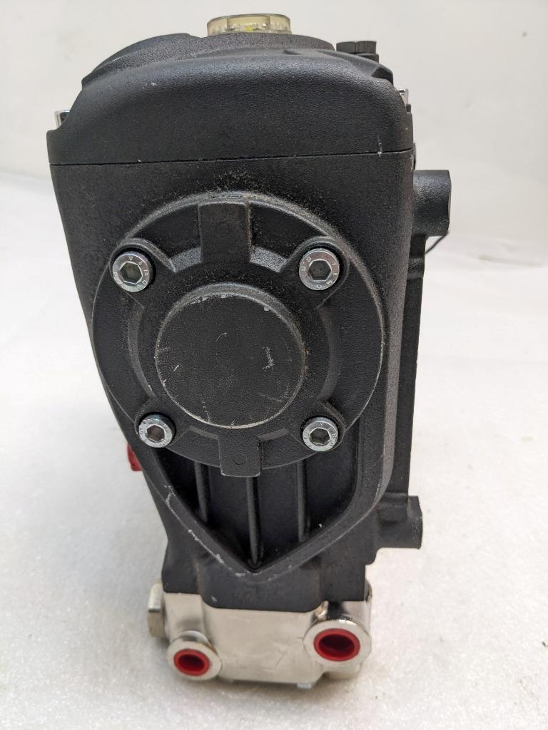 VERMEER/MCLAUGHLIN 8031388 WATER PUMP T2021L AND CLUTCH 5.6 NEW #2 K2