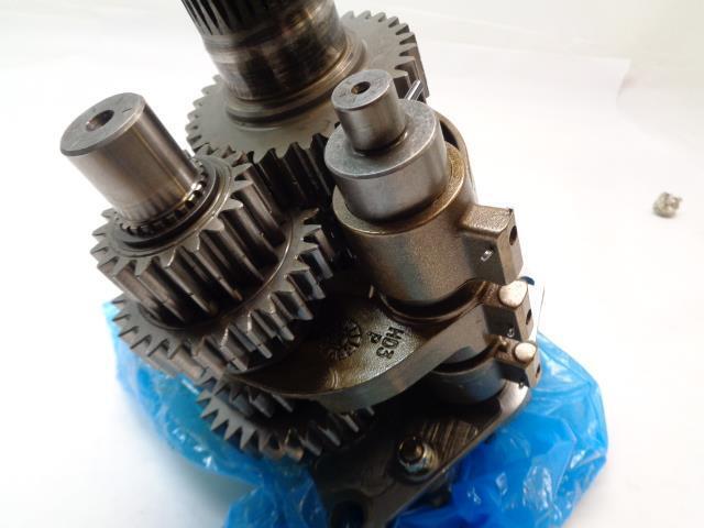 HARLEY DAVIDSON SPORTSTER 1200/883 TRANSMISSION GEARBOX ASSEMBLY *BRKN PIECE*R16