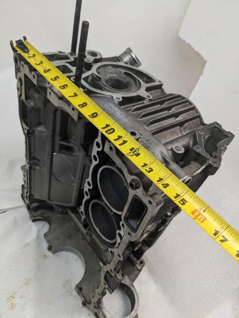 PORSCHE 911/996 RIGHT SIDE ENGINE BLOCK 9961011690R USED B2