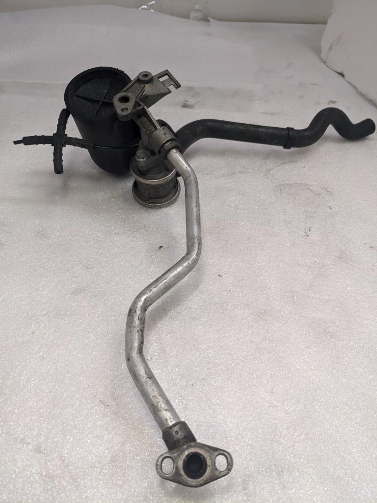 PORSCHE 911/996 VALVE VACUUM RESERVOIR PUMP 996113131R  USED 996BGL