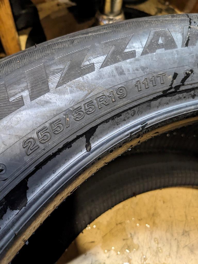 BRIDGESTONE BLIZZAK DM-V2 P 255 55 19 111T SL TIRE 016151 CQ1