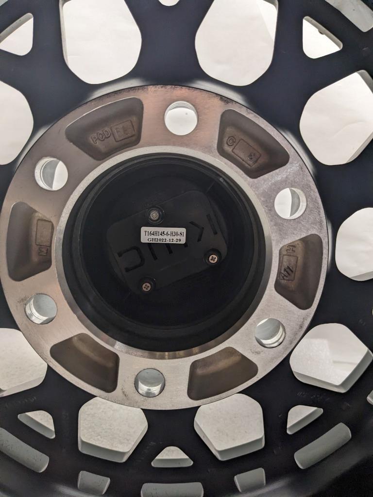 1 KMC WHEEL KM72278568700 KM722 TECHNIC 17X8.5 ET0 SATIN BLACK 6X139.7 NEW B2