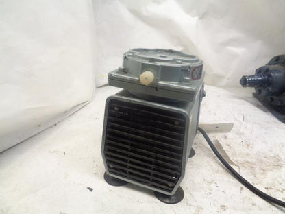 GAST VACUUM PUMP DOA-V192-AA 60HZ 115VAC NEW J1