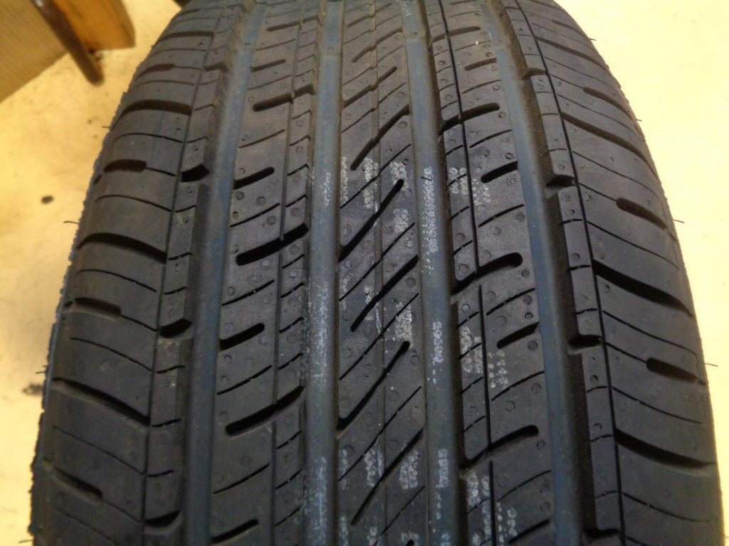 COOPER COMMUTER A/S P 215 50 17 95V SL TIRE 166031010 BQ4