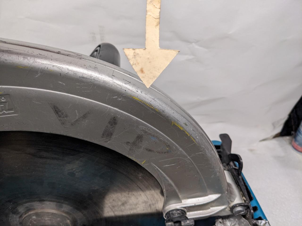 Makita 5402NA Corded 16-5/16" Beam Circular Woodcutting Saw 2011 used B1B2