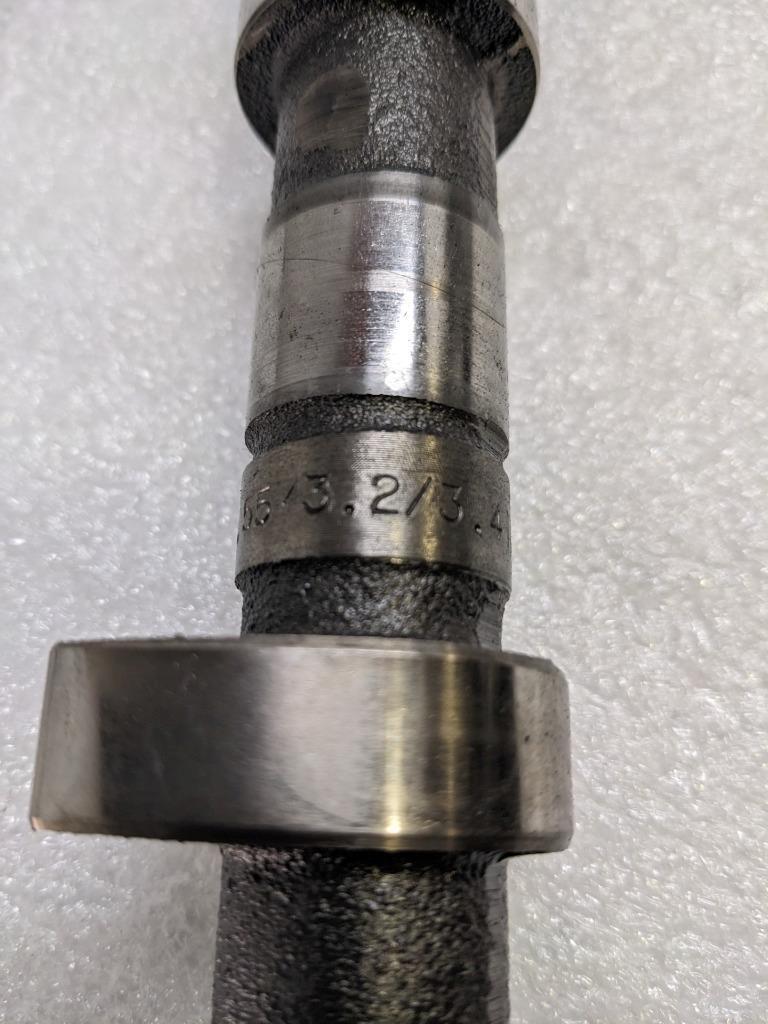 PORSCHE 911 996 (1998-2005) CAMSHAFT INTAKE (CYLINDER4-6) 996221 USED 996B.G.L.