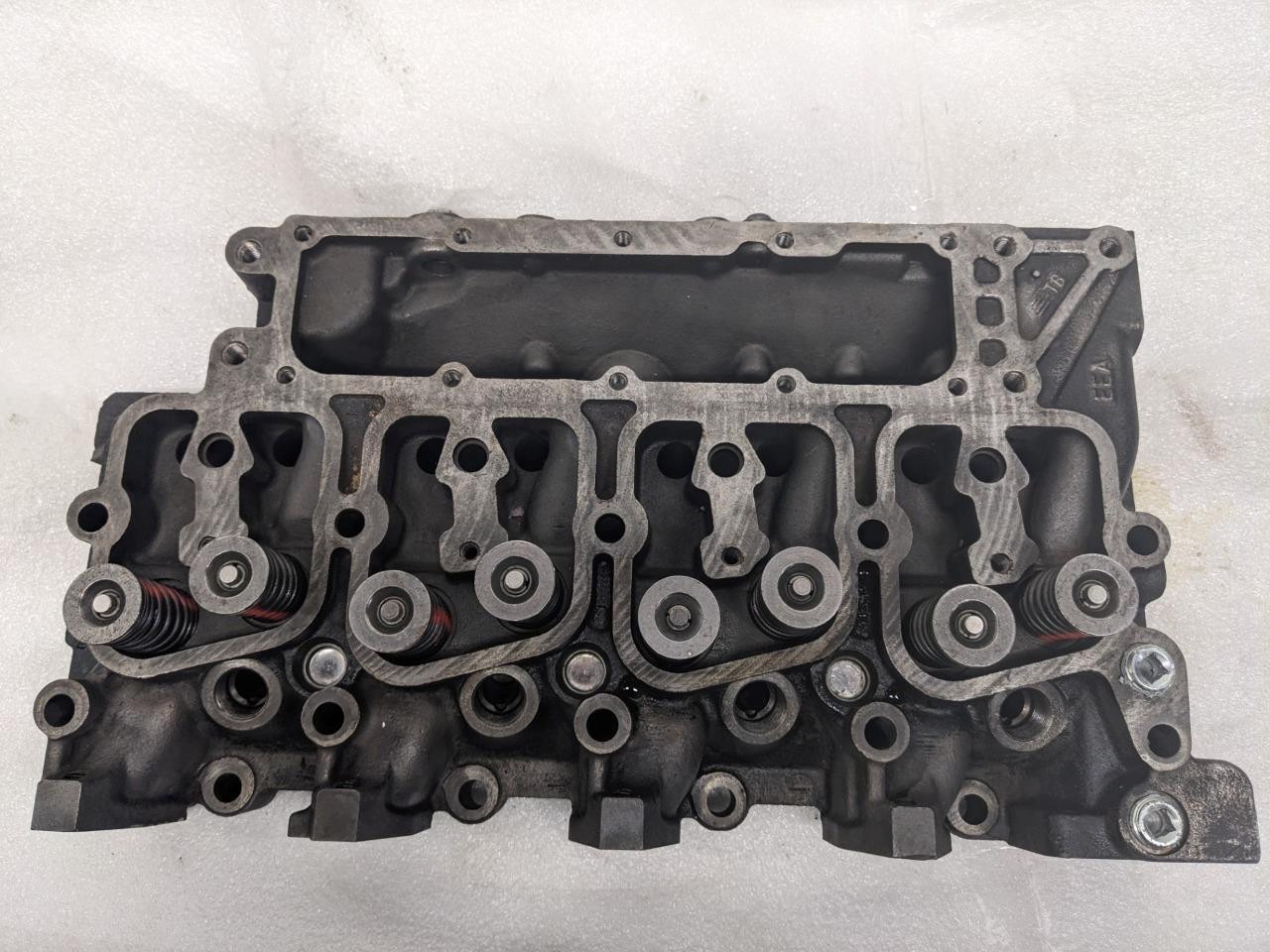 CUMMINS 2831041 Case Cummins Cylinder Head FOR 450/430/440 CASE Dozer NEW R18