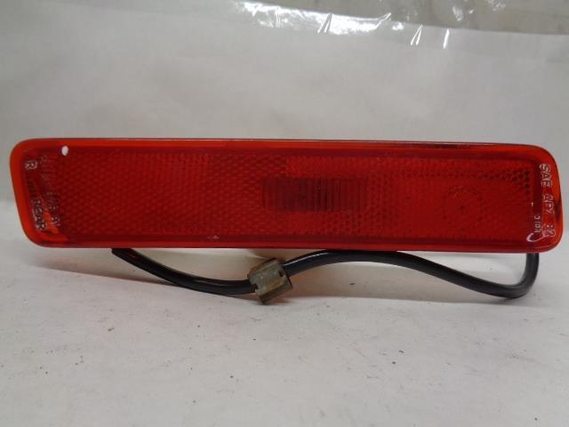 USED PORSCHE RIGHT REAR SIDE MARKER LENS w/ WIRING 944 631 426 00 R25T4