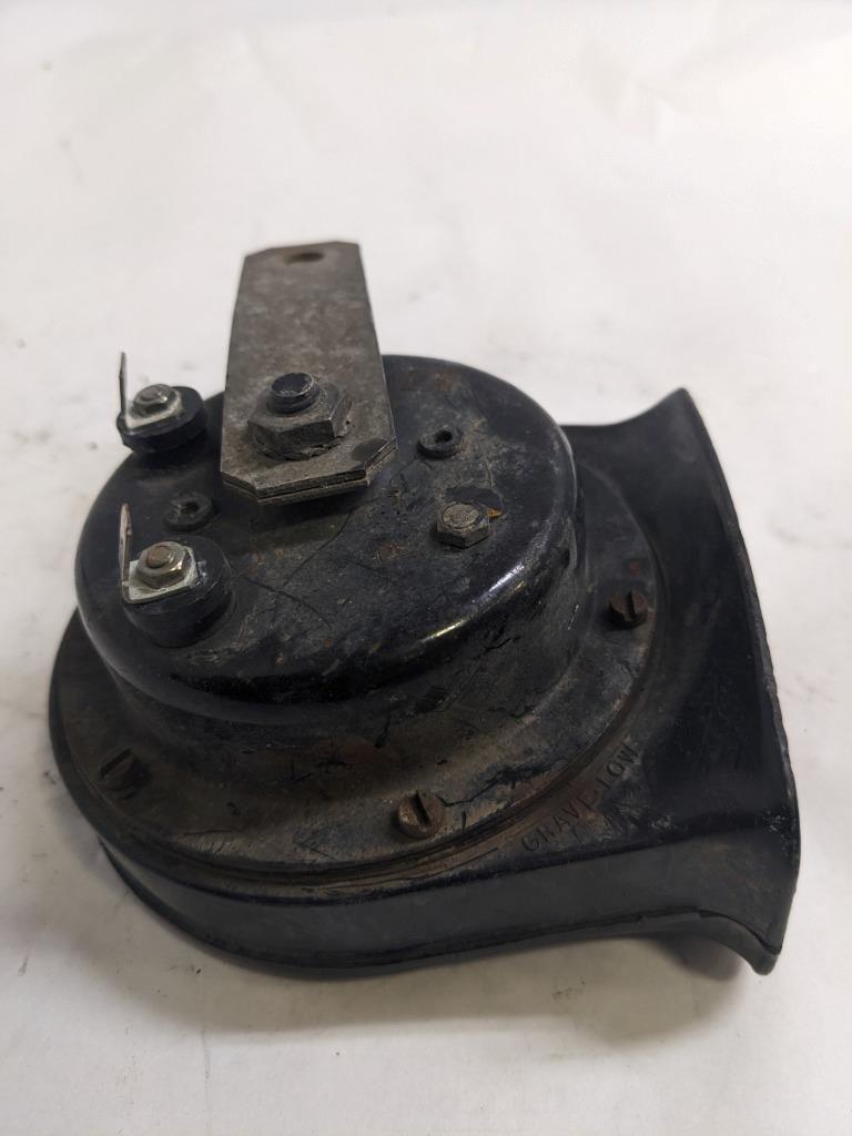 PORSCHE 84-91 944 LOW PITCH TONE ELECTRIC HORN SIREN MIXO TR129 #5 USED R21T2