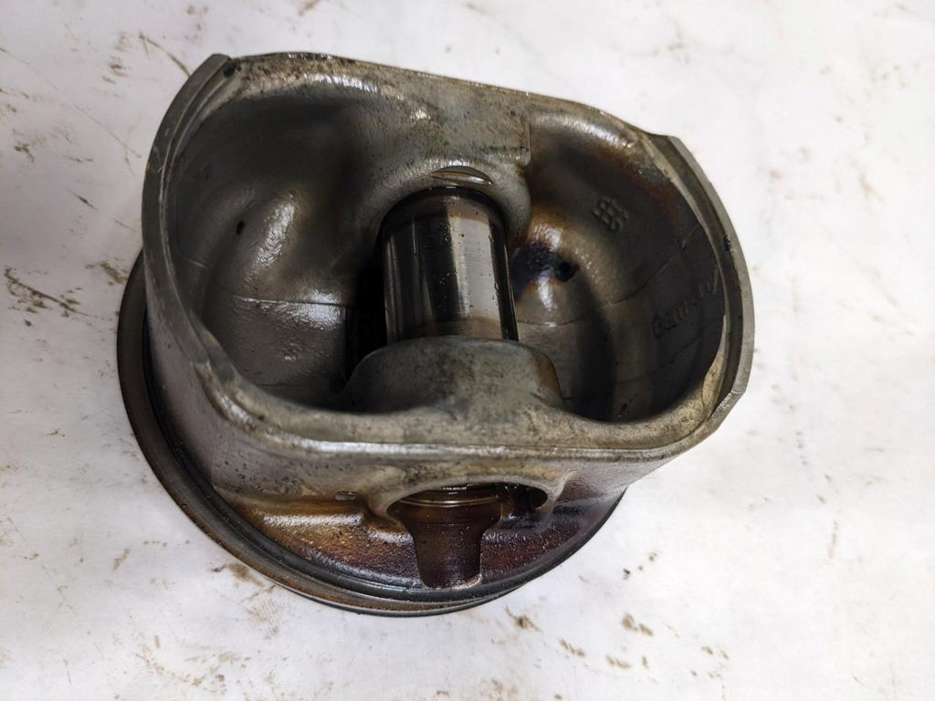 PORSCHE BOXSTER 987 05-08 PISTON CYLINDER (3) 09309481 USED 996G.LT3