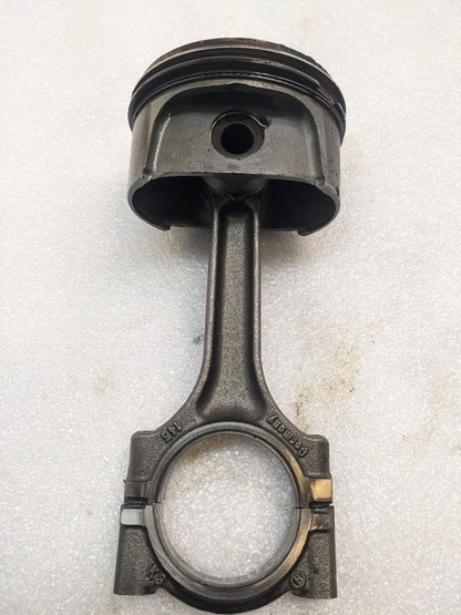PORSCHE 986 BOXSTER 2.7L PISTON W/CONNECTING ROD #1 9961031028R USED 996GL2T1